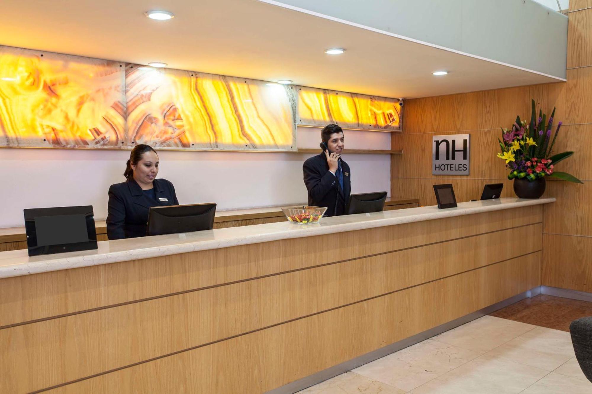 Nh Queretaro Hotel Buitenkant foto