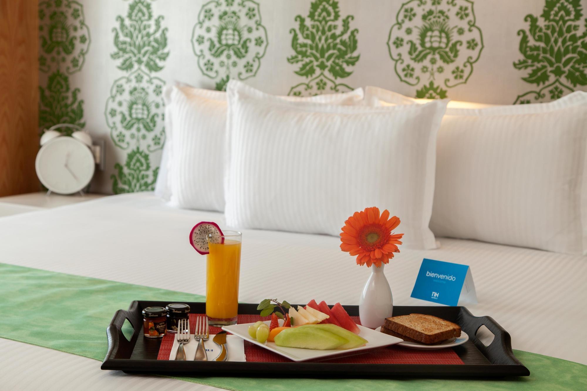 Nh Queretaro Hotel Buitenkant foto